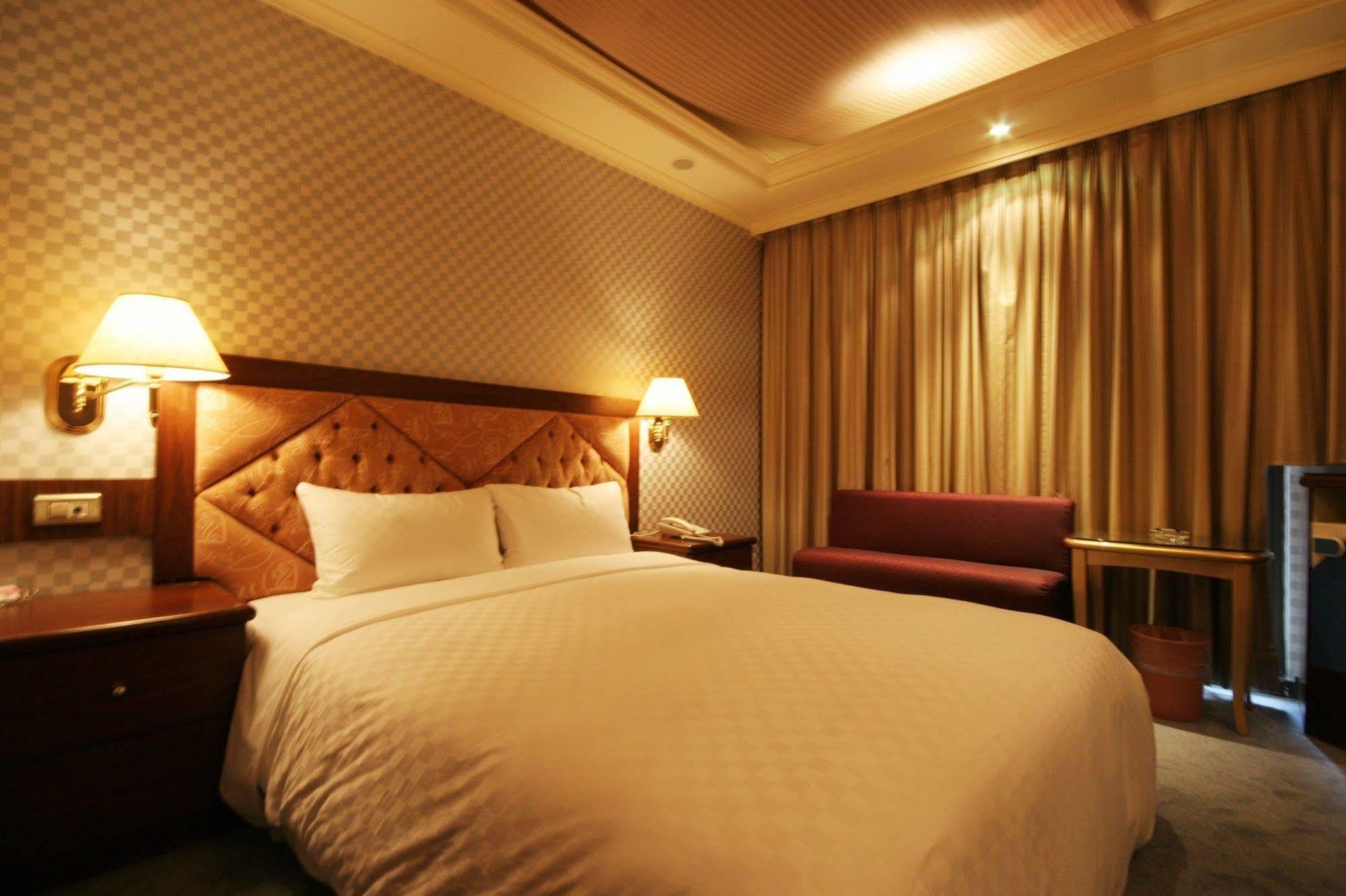 Good Life Hotel - Chunlai Taipei Esterno foto